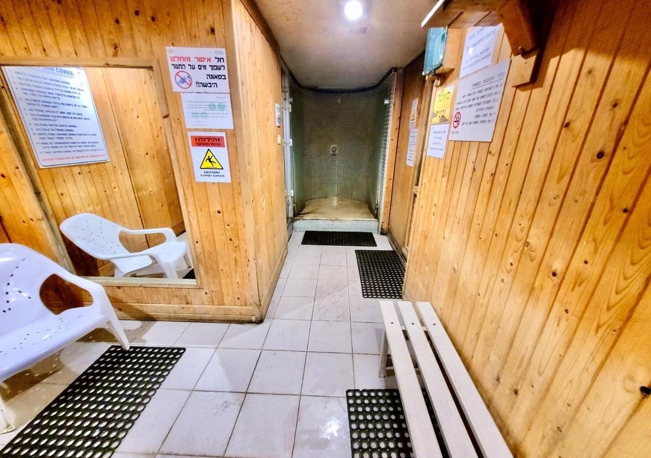 Ferienwohnung סטודיו על הים Bat Yam Exterior foto